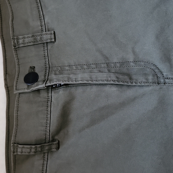 Athleta Summit Cargo Pants Size 2 - Picture 9 of 14